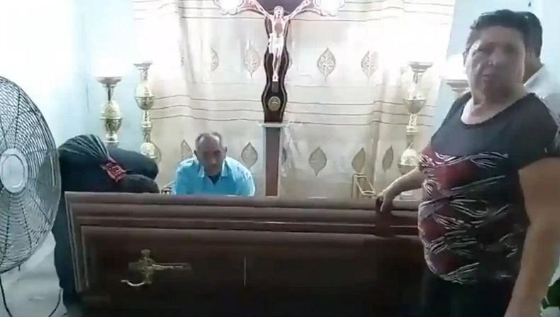 Bikin Geger, Lansia yang Dinyatakan Meninggal Malah Gedor Peti Mati 