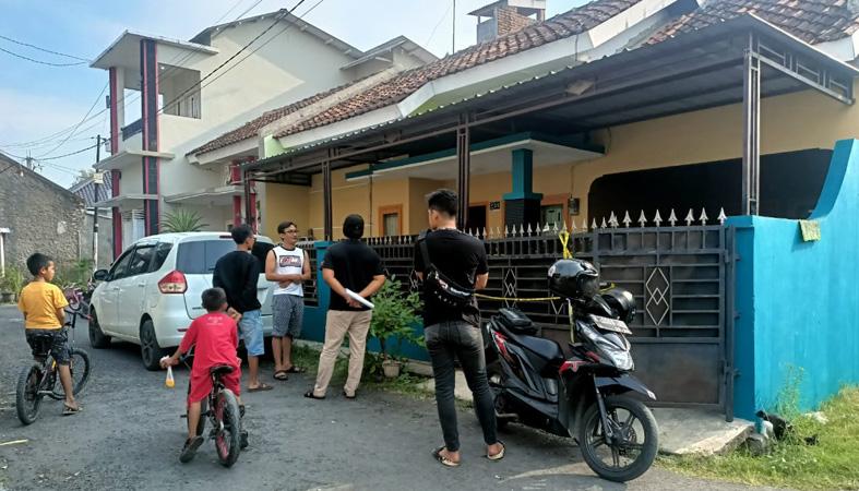 Ibu Muda di Pati Ditemukan Tewas, 2 Anak Dirawat Warga dan Kades, 1 di Rumah Sakit