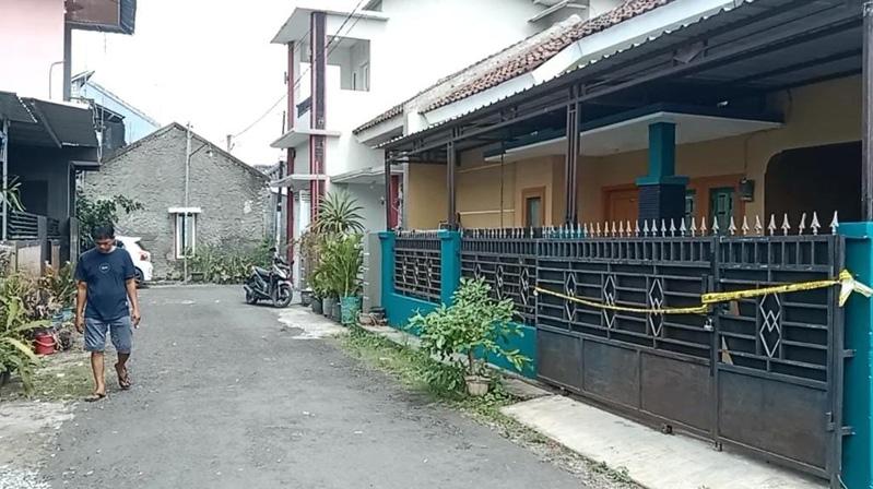  Pati Gempar, Ibu Muda Ditemukan Tewas Terbujur Kaku di Samping Anak