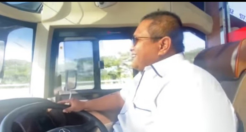Lucu, Begini Reaksi Rian Mahendra saat Lihat Mukanya Terpampang di Truk