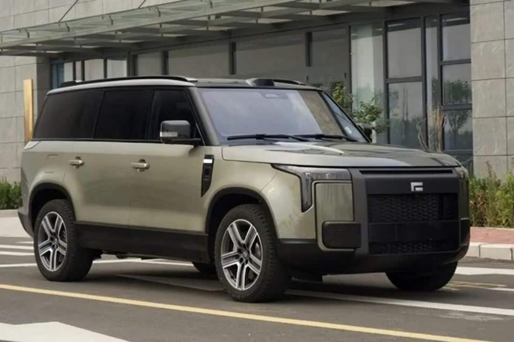 Land Rover Defender Kembali Dikloning China, meski Bajakan Lebih Canggih Begini Tampangnya