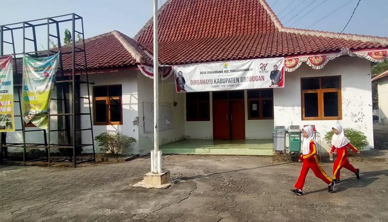 Balai Desa di Grobogan Ini Tutup dan Kosong, Warga Kecele