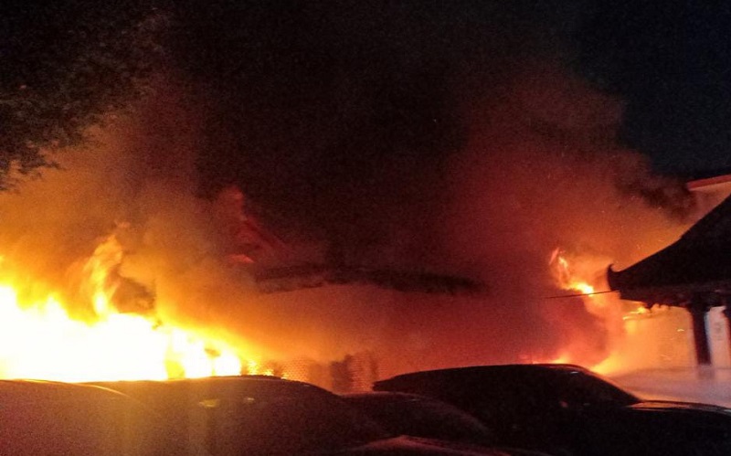 Kebakaran Landa Vihara Dharma Tedja di Tambora Jakbar, Diduga akibat Korsleting