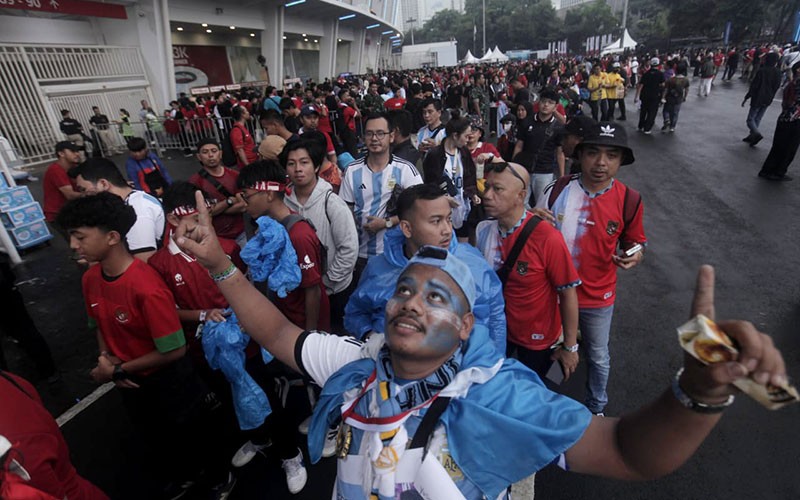 Orang Argentina Takjub Lihat Atmosfer di Stadion GBK: Seperti Amerika Selatan!