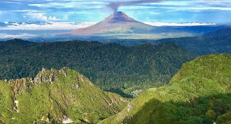 Misteri Gunung Sibayak yang Membuat Pendaki Merinding, Jangan Sampai Tersesat ke Perkampungannya!