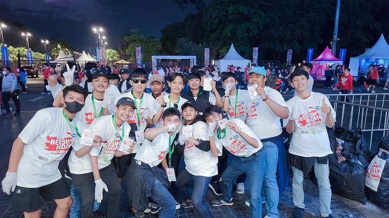 Indonesia vs Argentina Berlaga, Pegadaian Bersih-bersih Sampahnya