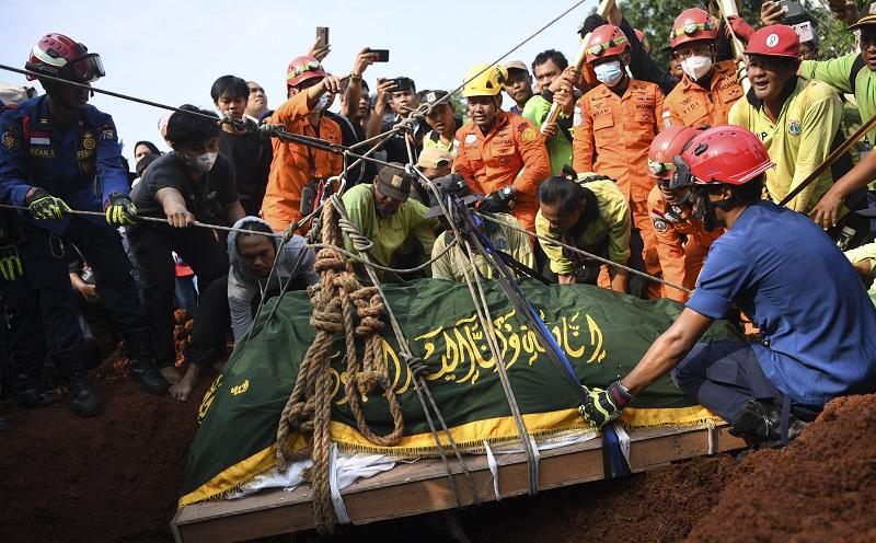 5 Berita Populer: Kampung Unik di Langkat hingga Fajri Pria Berbobot 300 Kg Meninggal Dunia