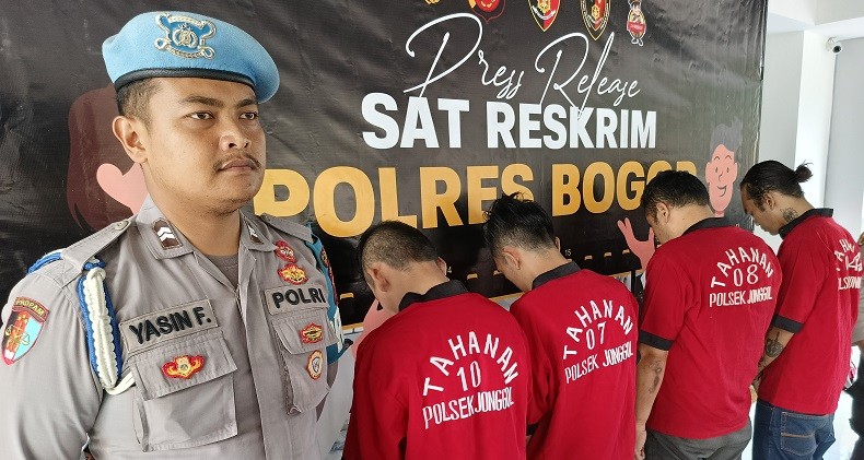Peras Warga di Bogor, 4 Polisi Gadungan Ditangkap