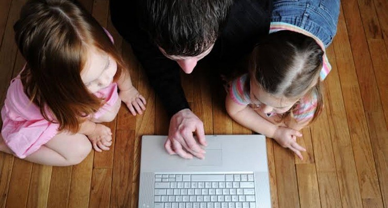 Cara Mengajarkan Anak agar Digital Savvy sejak Dini