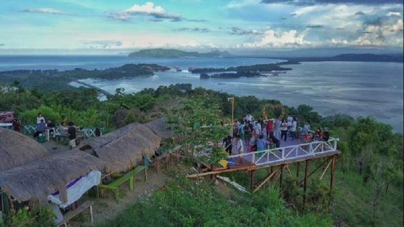 9 Bukit di Papua, Bukan Hanya Indah tapi Pemandangan Alamnya Menenangkan Hati