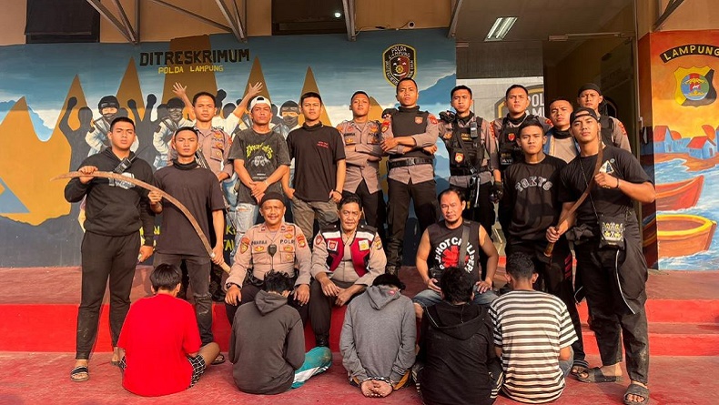 Polda Lampung Tangkap 5 Anggota Geng Motor Bersajam, 2 di Antaranya Pelajar