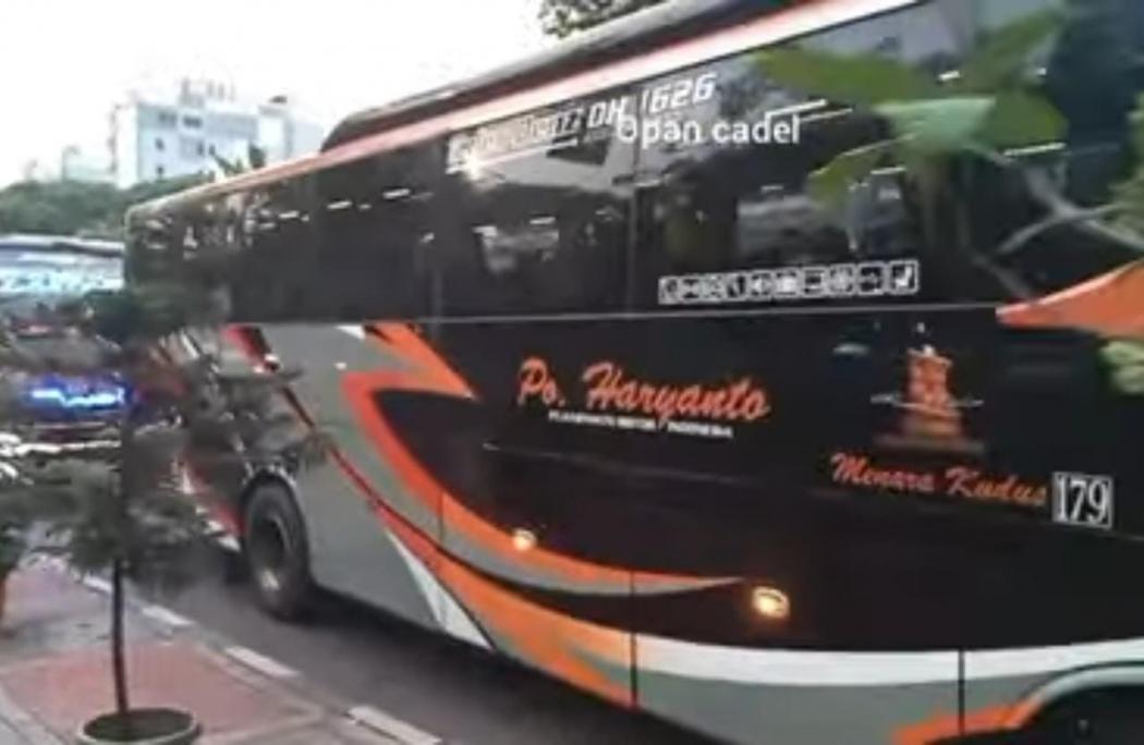 Tak Mau Sama dengan PO MTI, Gambar Wayang di Bus PO Haryanto Hilang