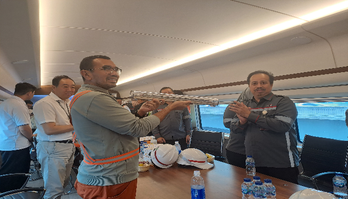 Jajal KCJB dengan Kecepatan 320 Km per Jam, Stafsus Menteri BUMN: Nyaman Sekali
