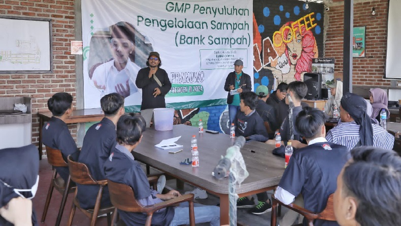 Warga Bandung Diajak Manfaatkan Maggot untuk Kelola Sampah agar Bernilai Ekonomi