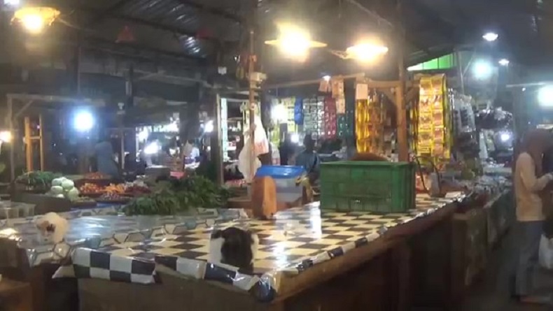 Pedagang Daging Ayam di Purwakarta Mogok Massal, Imbas Harga Tak Turun Sejak Lebaran