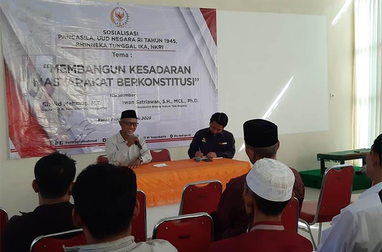 Cholid Mahmud Sebut Setiap Warga Negara Berhak Belajar Konstitusi