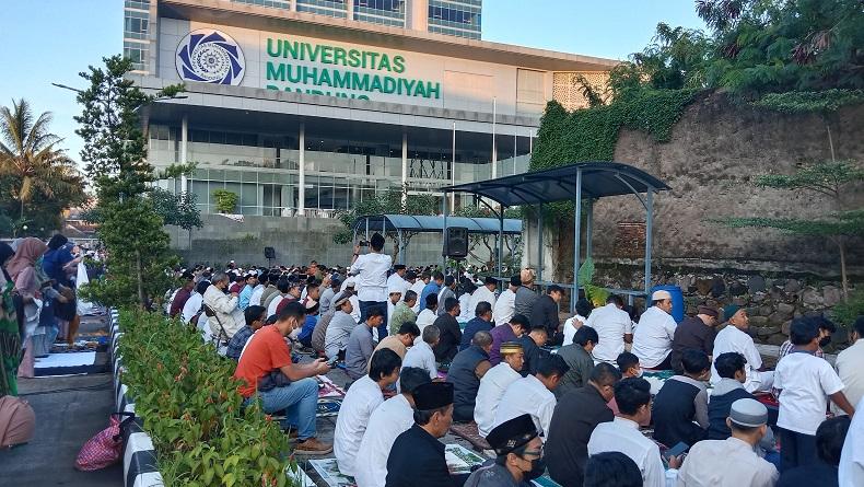 Ribuan Warga Muhammadiyah Bandung Khusyuk Salat Idul Adha di Puluhan Lokasi