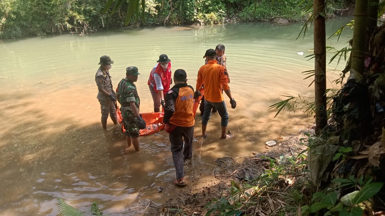 Geger Mayat Pria Mengambang di Sungai di Bogor, Diduga Meninggal sejak 3 Hari Lalu