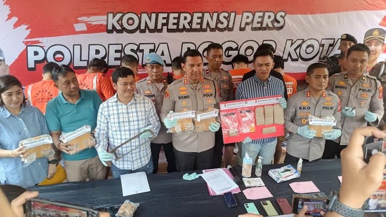 Polisi Tangkap Bandar dan Kurir Narkoba di Bogor, Salah Satunya Residivis