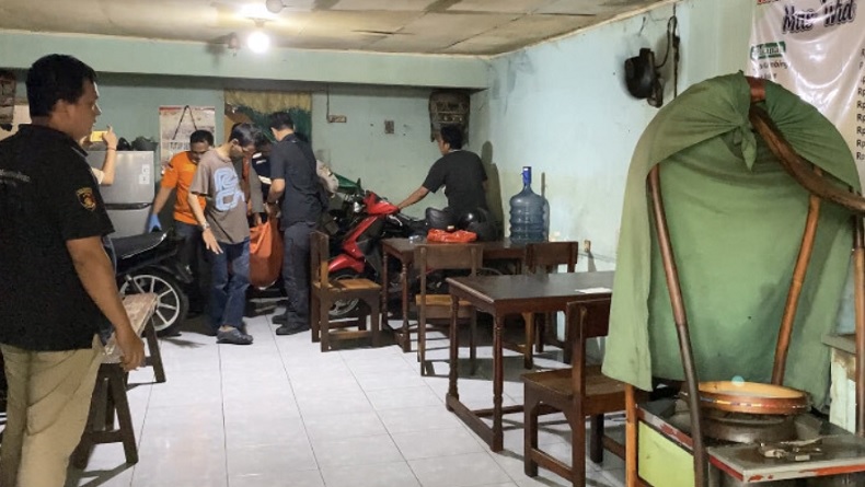 Pemilik Usaha Sate Tewas di Warungnya di Bekasi, Polisi Amankan Barang Bukti