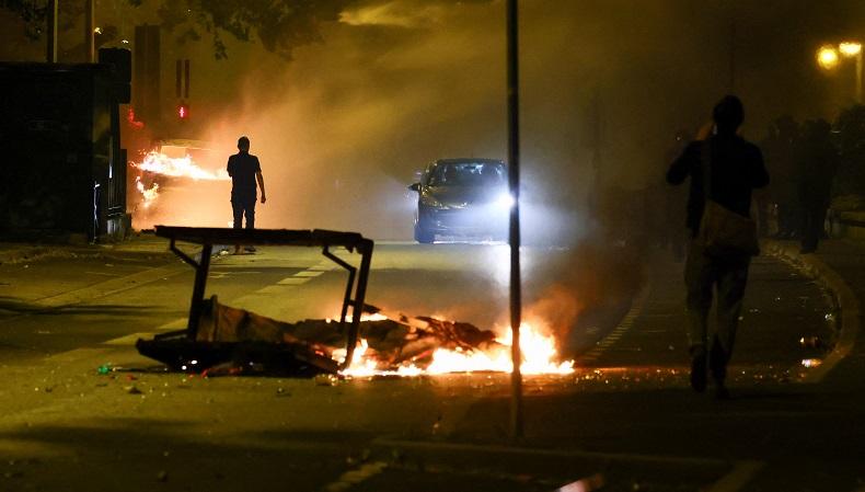 Prancis Rusuh Buntut Remaja Muslim Ditembak Mati Polisi, Kerahkan 45.000 Personel