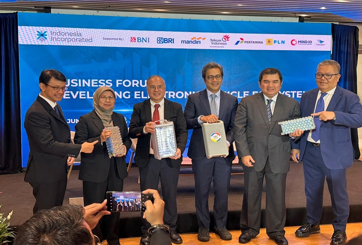 Kembangkan Ekosistem Baterai Kendaraan Listrik, Erick Thohir Ajak PLN Kolaborasi dengan Perusahaan Energi China