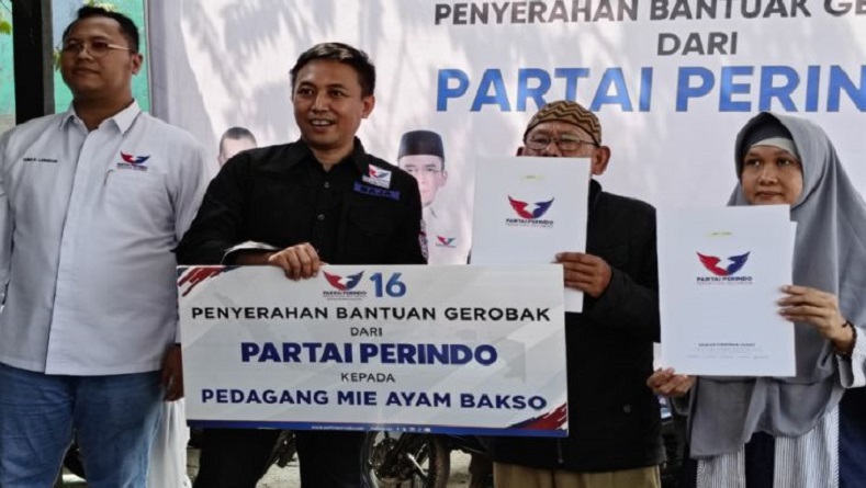 Bagikan Gerobak Gratis di Bogor, Bacaleg Partai Perindo: Tujuan Utama Kesejahteraan