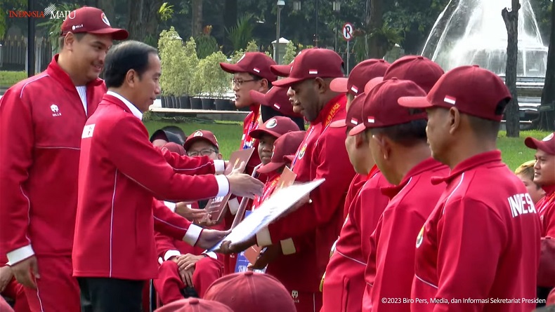 Presiden Jokowi Beri Bonus Rp320,5 Miliar untuk Atlet hingga Pelatih ASEAN Para Games 2023