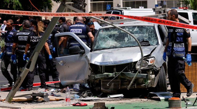 Balas Serangan Jenin, Pengendara Mobil Warga Palestina Seruduk Pejalan Kaki di Israel