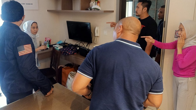 5 Berita Populer: Penampakan Penipu Si Kembar Rihana dan Rihani hingga Deretan Artis Punya Rumah Pakai Lift