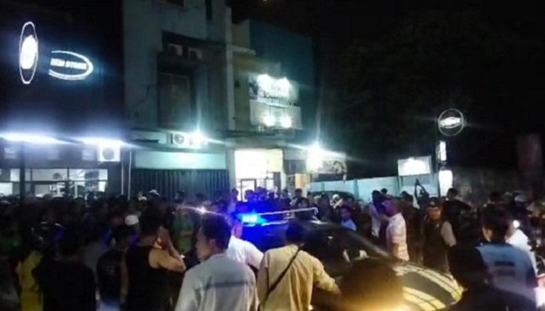  Curi Baju di Toko Distro Gunung Putri, 3 Pencuri Babak Belur Dihajar Warga