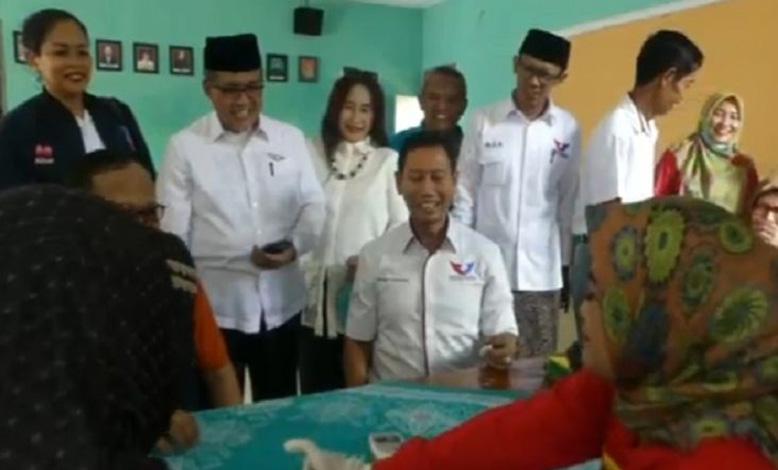  Masyarakat Banyumas Antusias Berdialog dengan Ketua DPW Partai Perindo Jateng