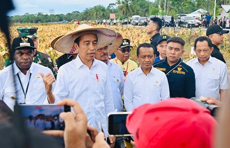 Presiden Jokowi Bertemu Pelajar hingga Resmikan Papua Street Carnival di Papua Hari Ini