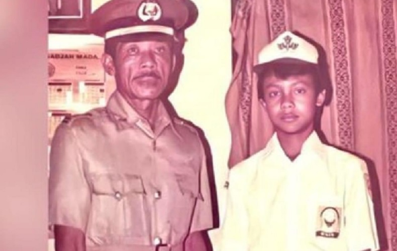 Potret Lawas Ganjar Bersama Sang Ayah, Bangga Jadi Anak Polisi