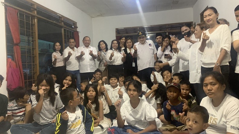 Isi Waktu Liburan Sekolah, RPA Perindo Bagi Buku Tulis dan Sosialisasi ke Anak-Anak