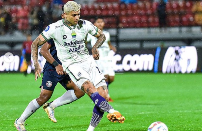 Hasil Liga 1: Drama 6 Gol, Arema FC dan Persib Berbagi Poin