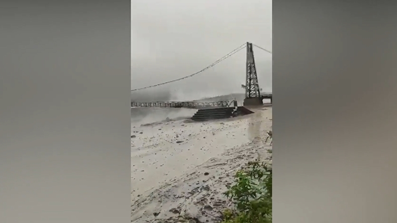 2 Jembatan di Lumajang Putus Diterjang Banjir Bandang Lahar Dingin Semeru