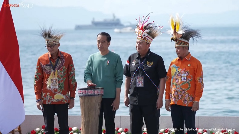 Presiden Jokowi Resmi Buka Papua Street Carnival di Jayapura