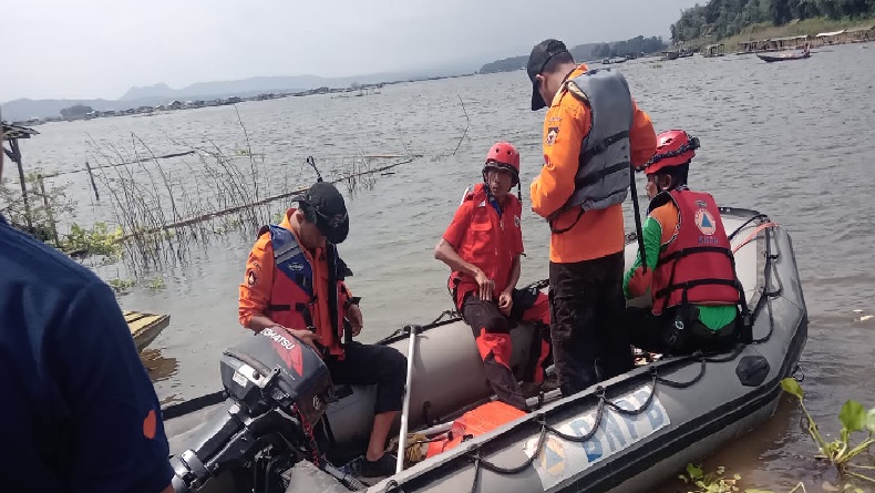 Perahu Terbalik, Pemancing Tenggelam di Perairan Waduk Cirata Cianjur