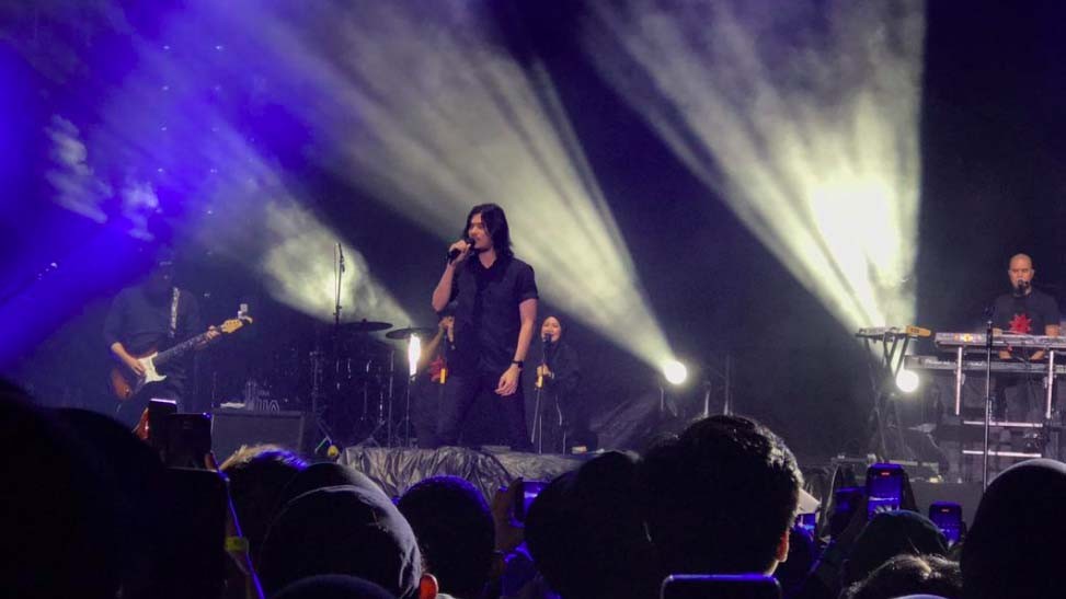 Pecah! Dewa 19 dan Virzha Menutup Boardang Boarding Fest 2023 Nyanyikan Lagu Galau