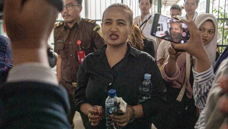 Ditahan, Lina Mukherjee Ngaku Kapok Bikin Konten Makan Babi: Menyesal Banget
