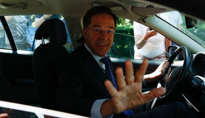 Berkuasa 4 Periode, PM Belanda Mark Rutte Umumkan Pensiun dari Politik