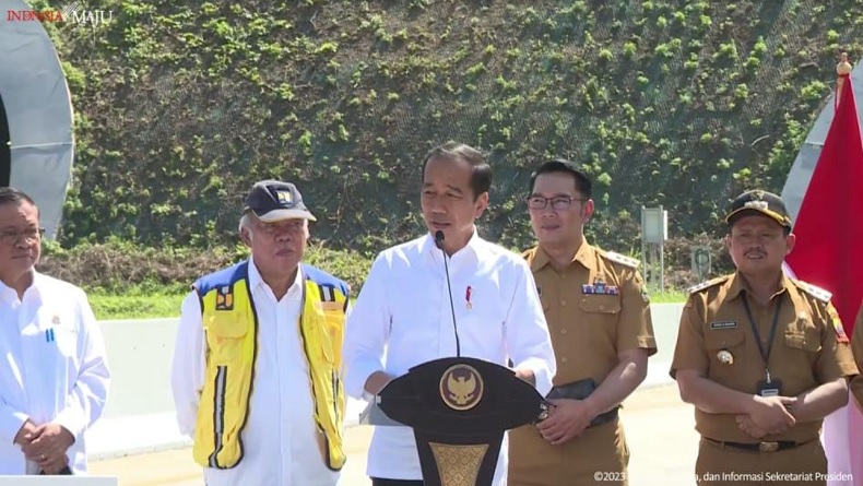 Presiden Jokowi Resmikan Jalan Tol Cisumdawu: Siap untuk Dioperasikan