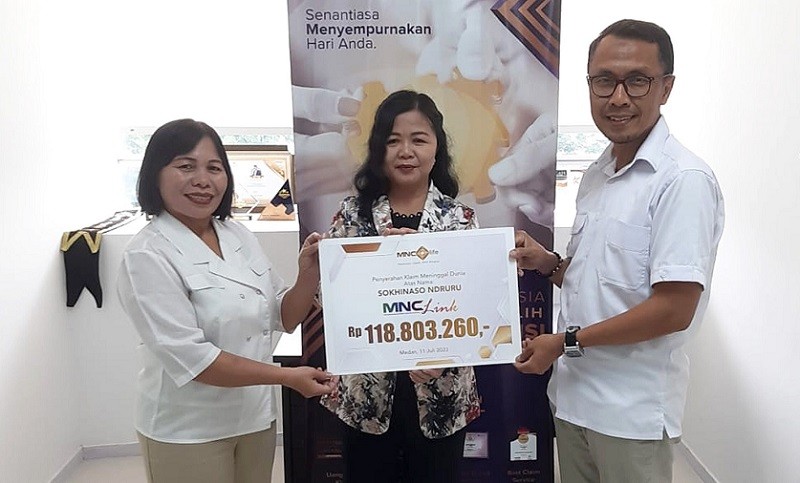 Buktikan Komitmen kepada Nasabah, MNC Life Bayarkan Klaim Rp118 Juta