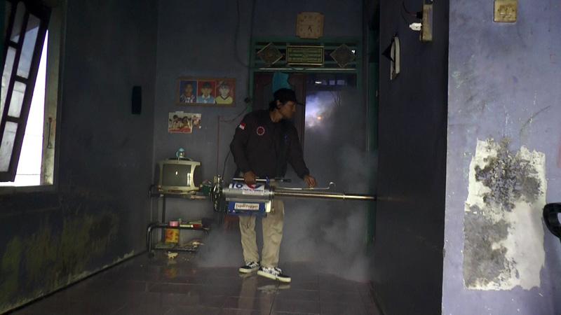  Cegah Penyebaran DBD, Pemuda Perindo Bantu Fogging di Desa Ngampel Kulon Kendal