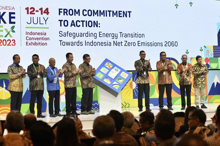 Massif Kembangkan EBT, Pertamina Group Tandatangani 9 MoU