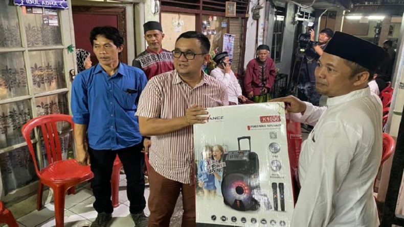 Ketua RT di Kebayoran Lama Kagumi Sosok Bacaleg Partai Perindo Effendi Syahputra