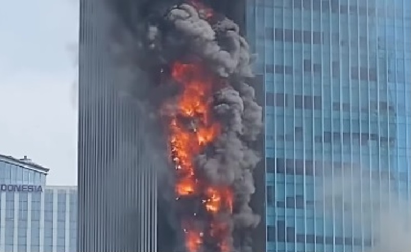 Kronologi Kebakaran Gedung di Setiabudi Jaksel, 90 Personel Damkar Diterjunkan