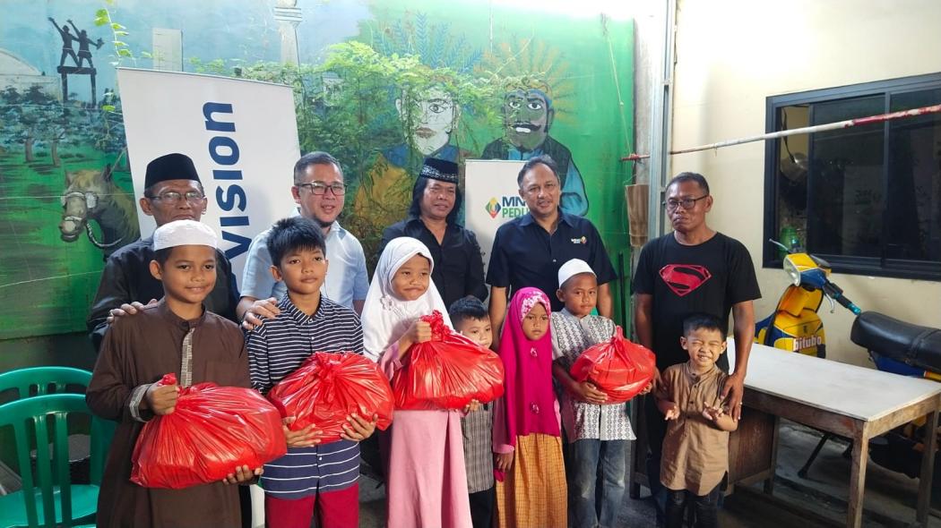MNC Vision Networks dan MNC Peduli Beri Bantuan ke Masyarakat yang Membutuhkan di Kedoya