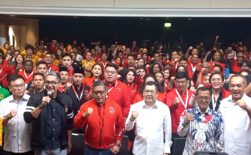 Hary Tanoesoedibjo Beri Pembekalan Juru Kampanye Muda Pemenangan Ganjar Pranowo